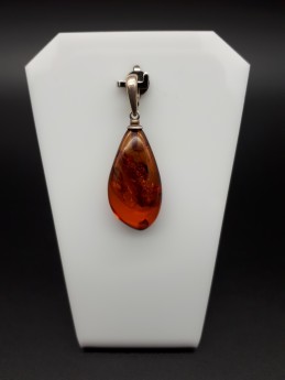 Pendentif ambre