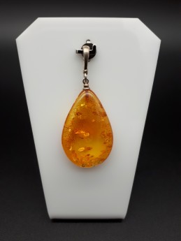 Pendentif ambre