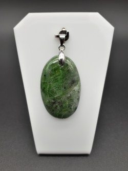 Pendentif diopside