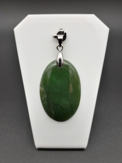 Pendentif jade néphrite