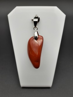 Pendentif jaspe rouge