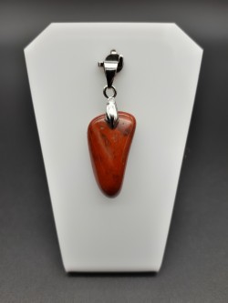 Pendentif jaspe rouge