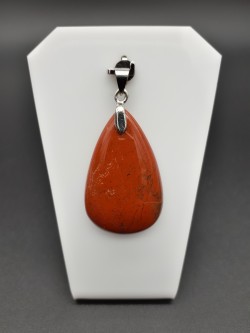 Pendentif jaspe rouge