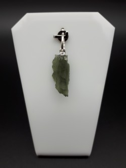 Pendentif moldavite