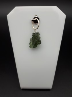 Pendentif moldavite