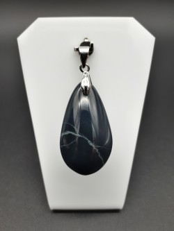 Pendentif obsidienne spider