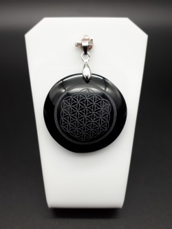 Pendentif obsidienne noire...