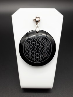 Pendentif obsidienne noire...