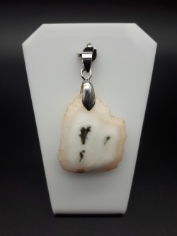 Pendentif tranche de quartz...