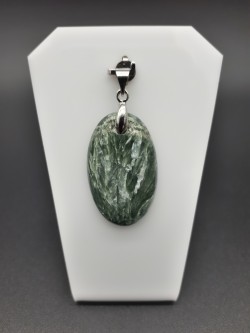 Pendentif séraphinite