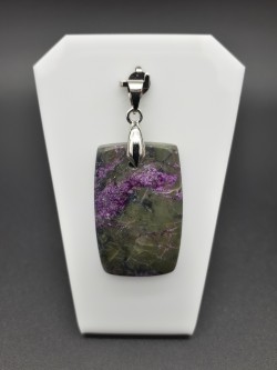 Pendentif stichtite