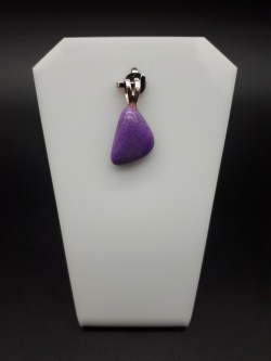 Pendentif sugilite extra