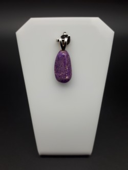 Pendentif sugilite extra