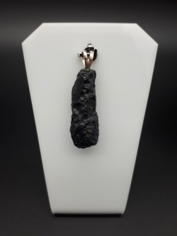 Pendentif tectite