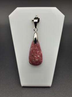 Pendentif thulite rouge