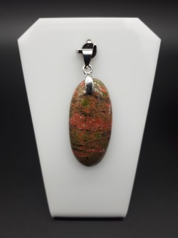 Pendentif unakite