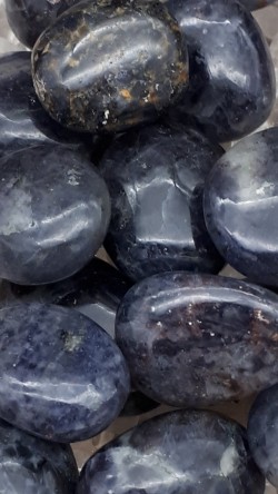 Cordiérite (iolite)