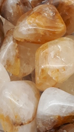 Quartz guérisseur doré