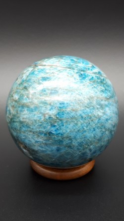 Sphère apatite bleue