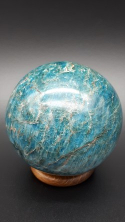 Sphère apatite bleue