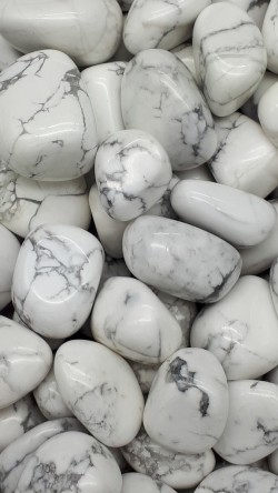 Howlite