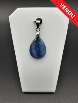 Pendentif cyanite bleue