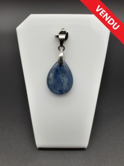 Pendentif cyanite bleue