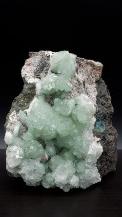 Apophyllite verte