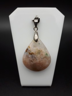 Pendentif agate fleur