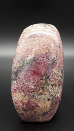 Rhodonite