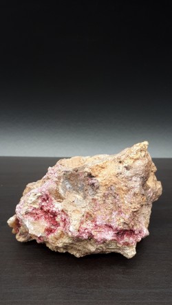 Erythrite