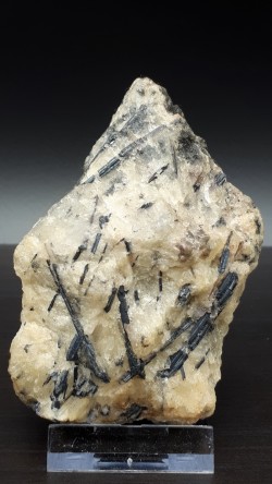 Stibnite sur calcite