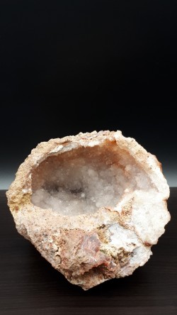 Géode de quartz blanc et rouge