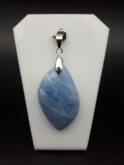 Pendentif calcite bleue