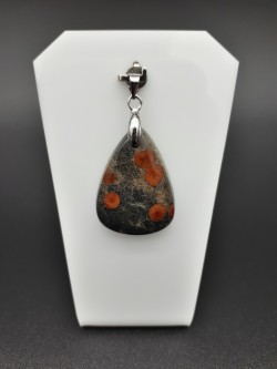 Pendentif obsidienne peanut