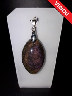 Pendentif obsidienne...