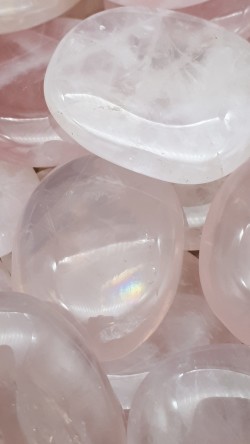 Galet plat quartz rose