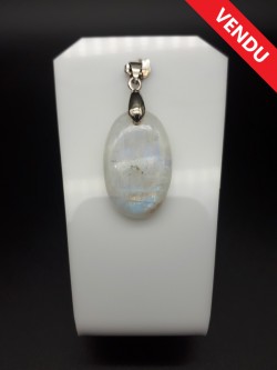 Pendentif péristérite