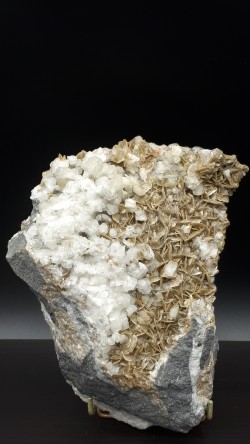 Quartz et dolomite sur...