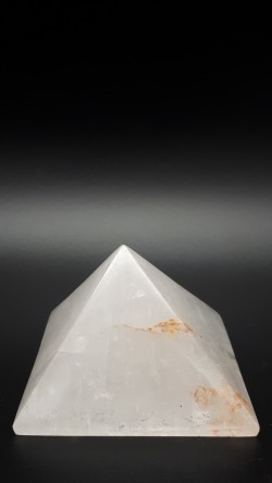 Pyramide quartz