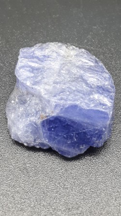 Tanzanite brute