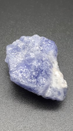Tanzanite brute