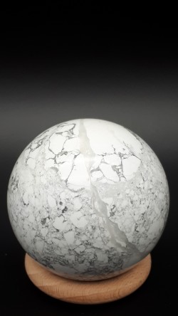 Sphère howlite