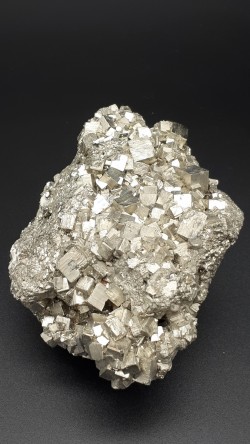 Pyrite brute