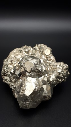 Pyrite brute