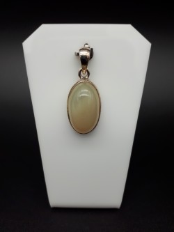 Pendentif pierre de lune