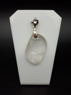 Pendentif cristal de roche