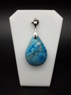 Pendentif apatite bleue