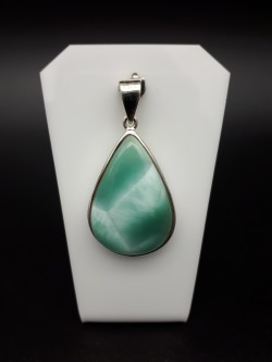 Pendentif larimar vert