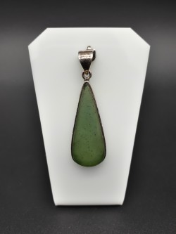 Pendentif jade jadéite